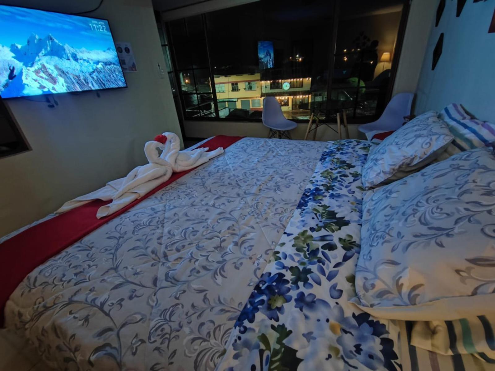 Turi Suite Con Jacuzzi, Centro De La Ciudad 巴尼奥斯 外观 照片